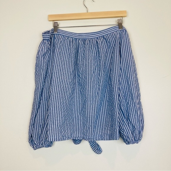 BCBG off the shoulder tie back long sleeve top in classic blue & white stripe. S - Picture 2 of 6